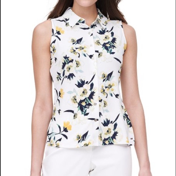 Tommy Hilfiger Tops - Tommy Hilfiger sleeveless top in midnight floral
